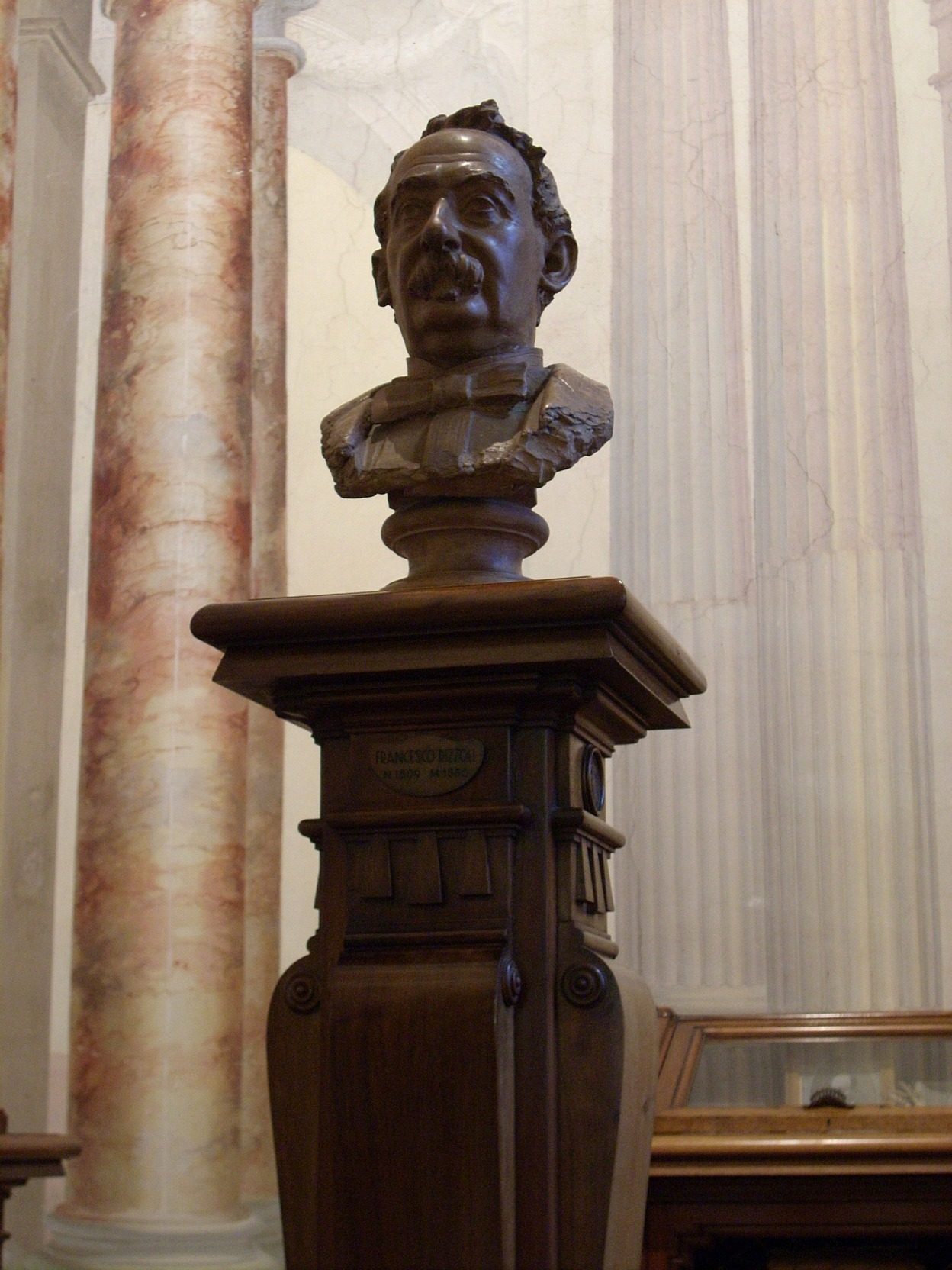 Francesco%20Rizzoli%27s%20wooden%20bust%2C%20Istituto%20Ortopedico%20Rizzoli%2C%20Bologna%20-%2002.JPG
